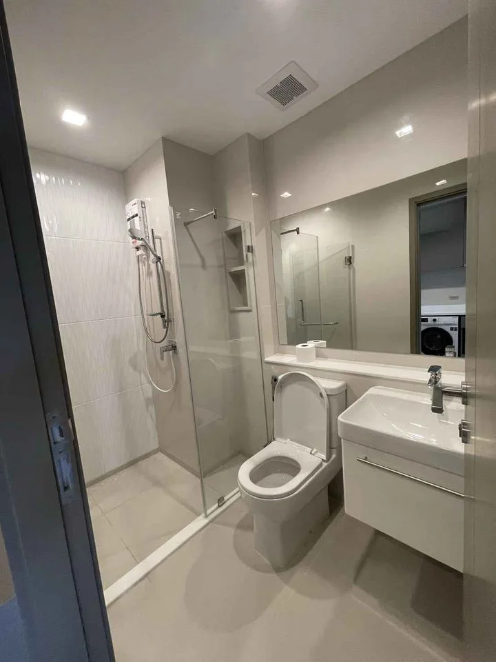 Property photos for Life Asoke Hype
