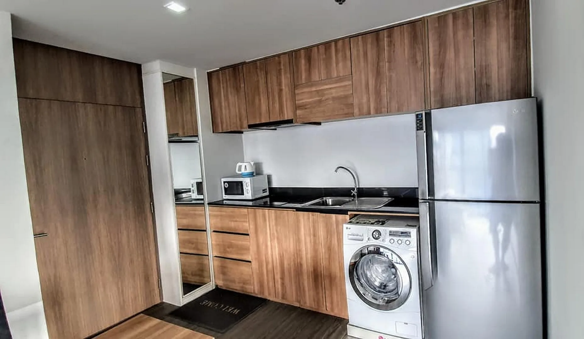 Property photos for Noble Refine