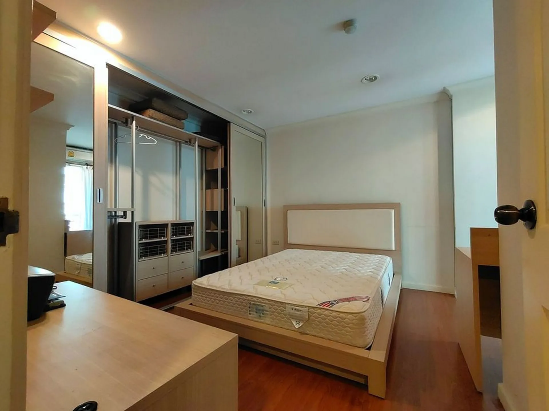 Property photos for Lumpini Suite Sukhumvit 41
