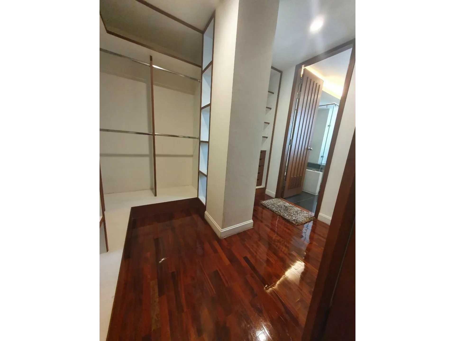 Property photos for Sathorn Gallery Residences