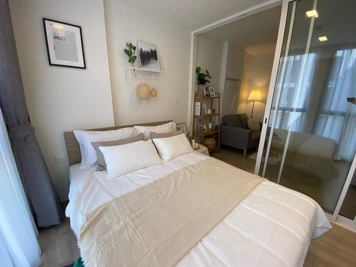 Property photos for Chambers On - nut Station