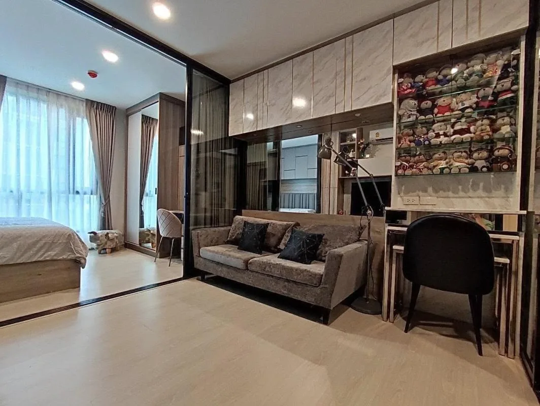 Property photos for Knightsbridge Phaholyothin - Interchange
