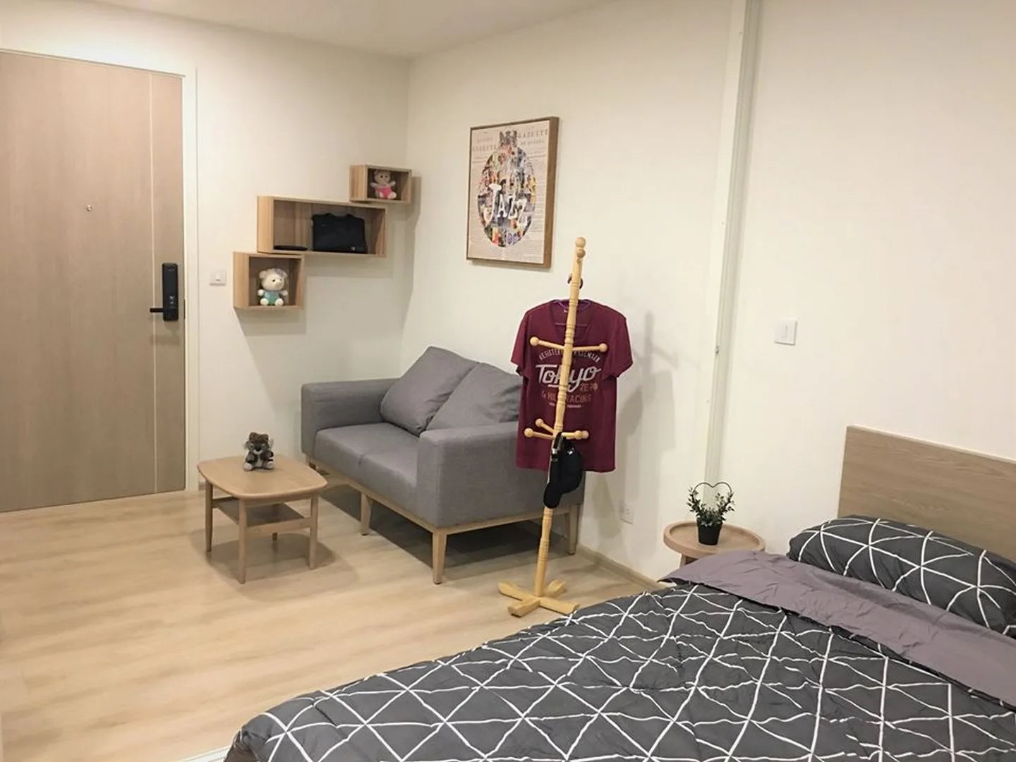 Property photos for Chambers On - nut Station