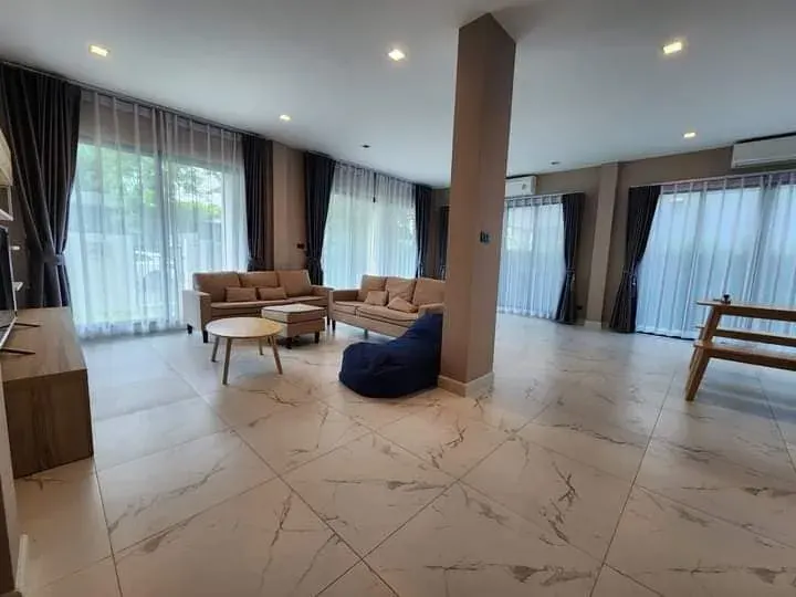 Property photos for Grand Bangkok Boulevard Viphavadi