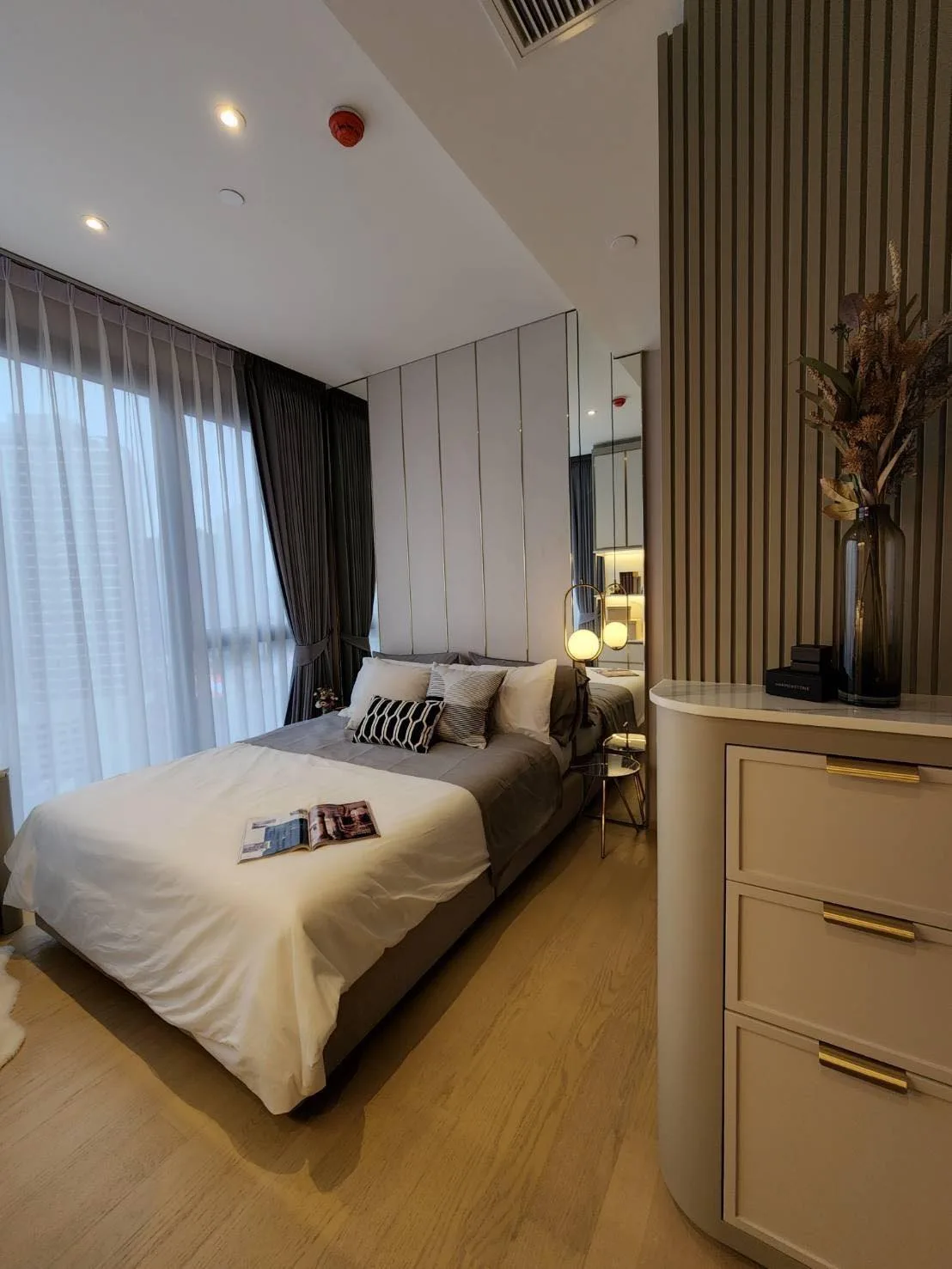 Property photos for ASHTON Asoke - Rama 9