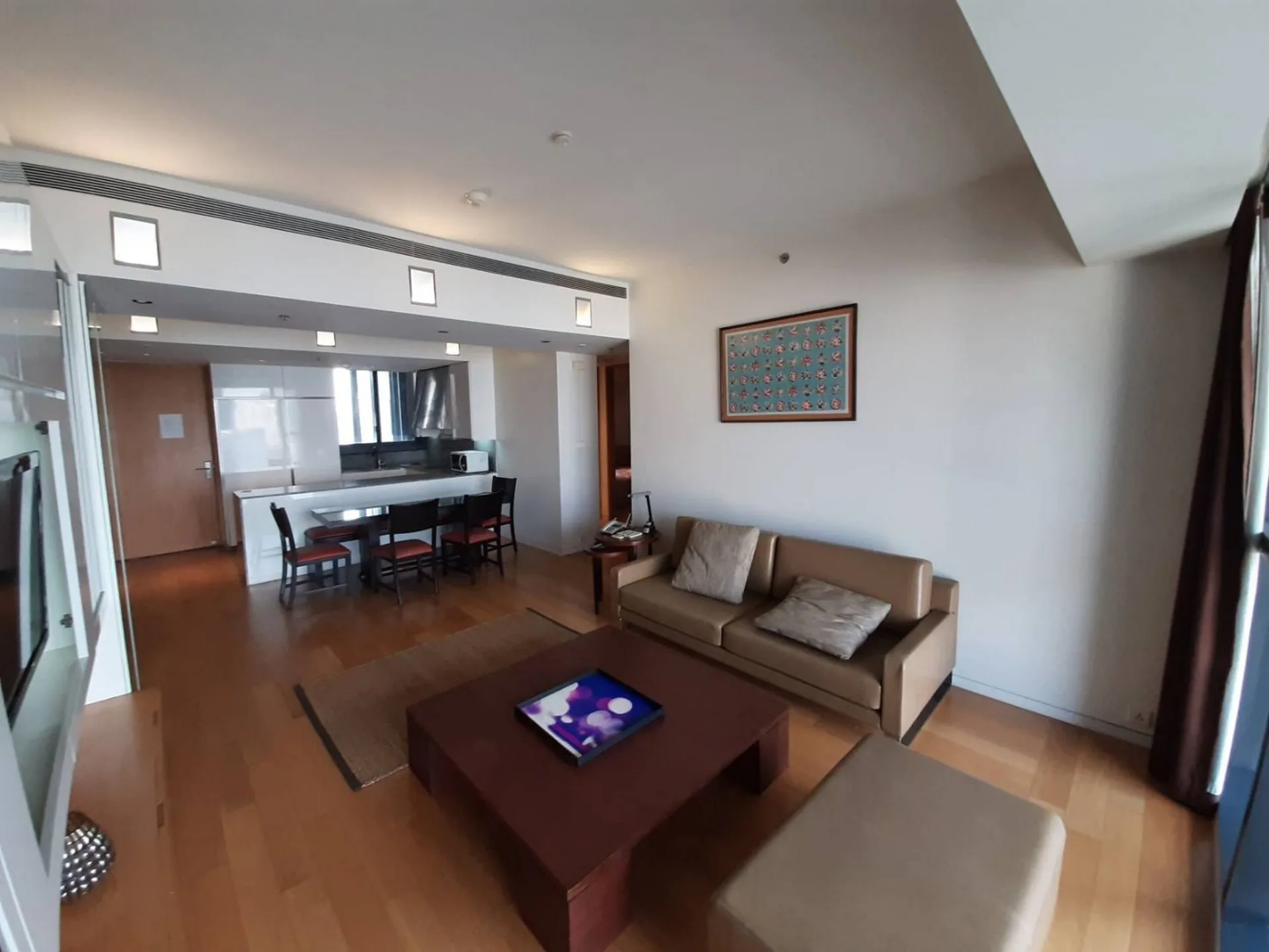 Property photos for The Met