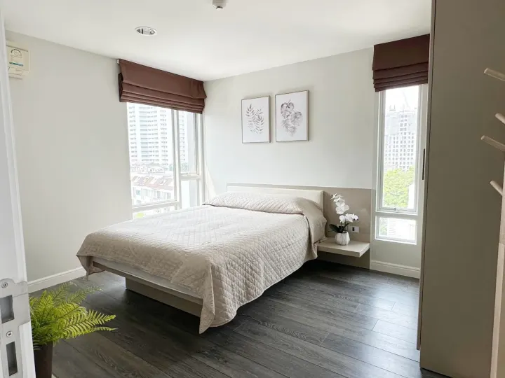 Property photos for The Crest Sukhumvit 49