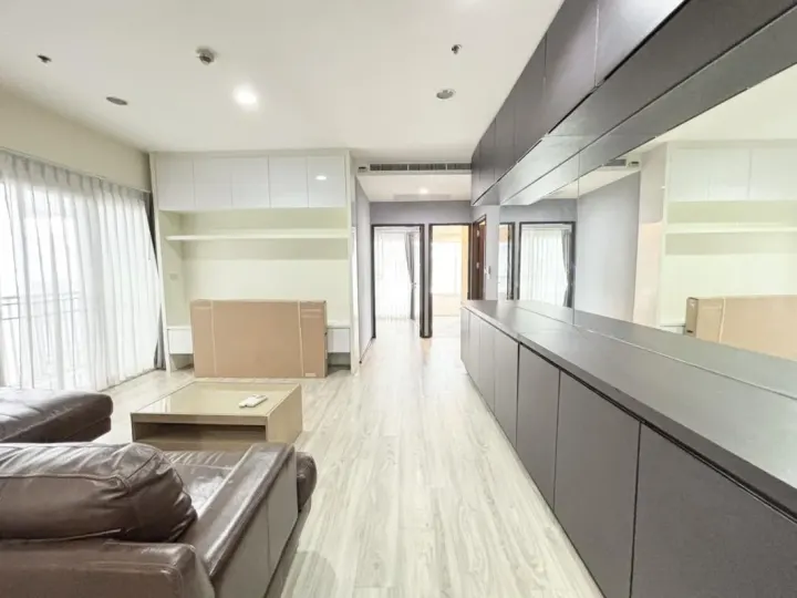 Property photos for Noble Ora
