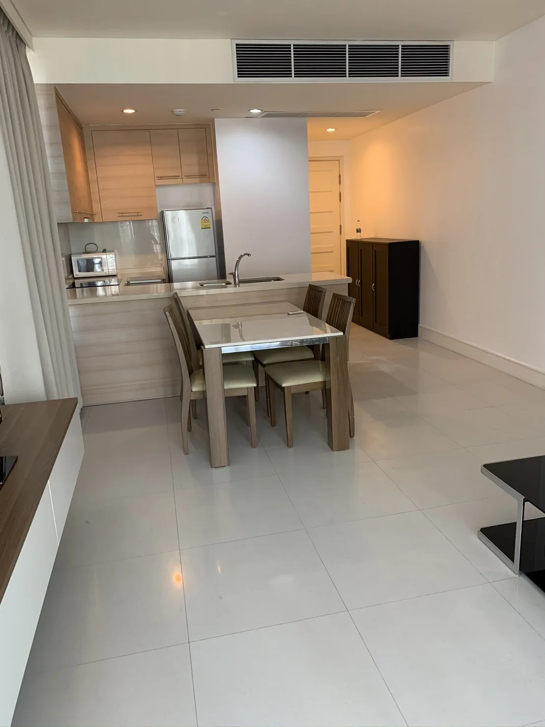 Property photos for Aguston Sukhumvit 22
