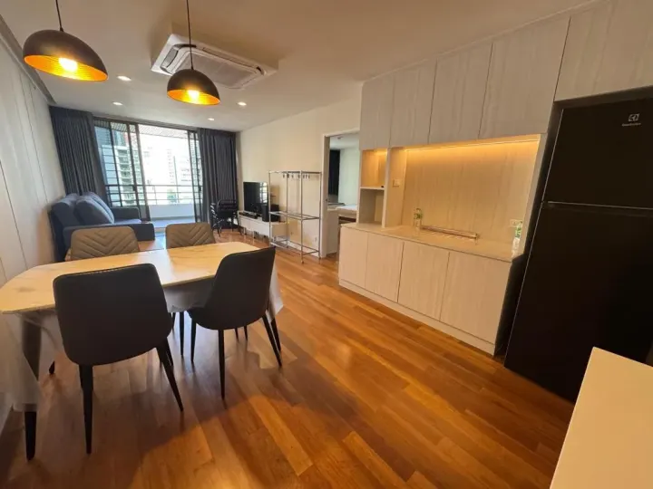 Property photos for Lake Avenue 16