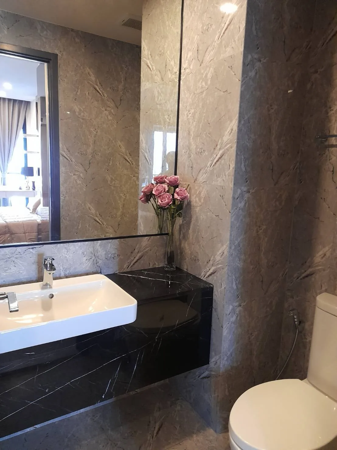 Property photos for Ashton Asoke