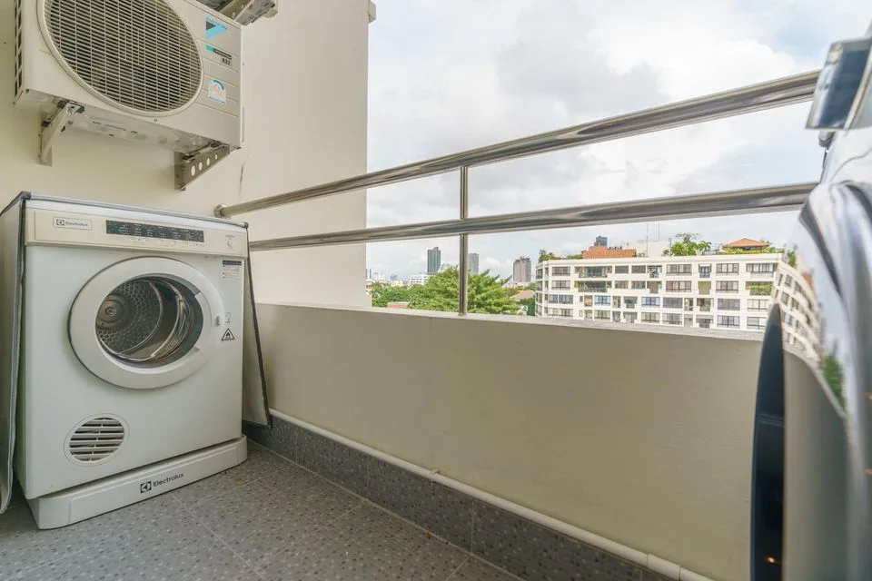 Property photos for 39 Suites