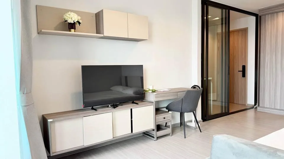Property photos for Life Sathorn Sierra