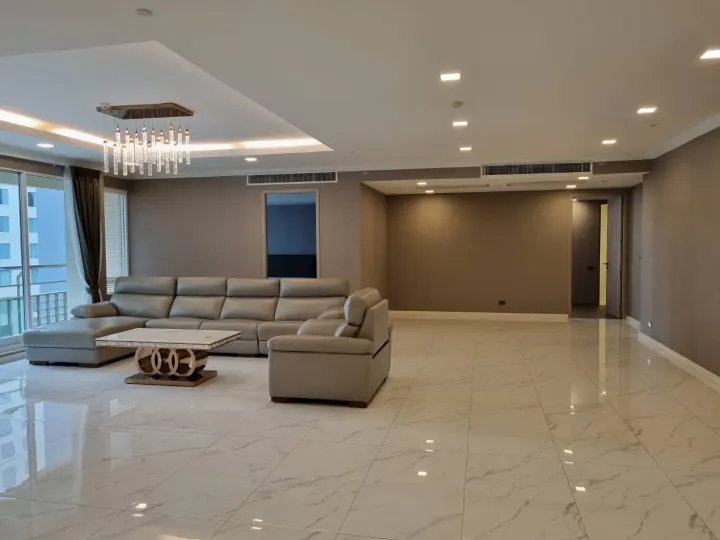 Property photos for Ideal 24