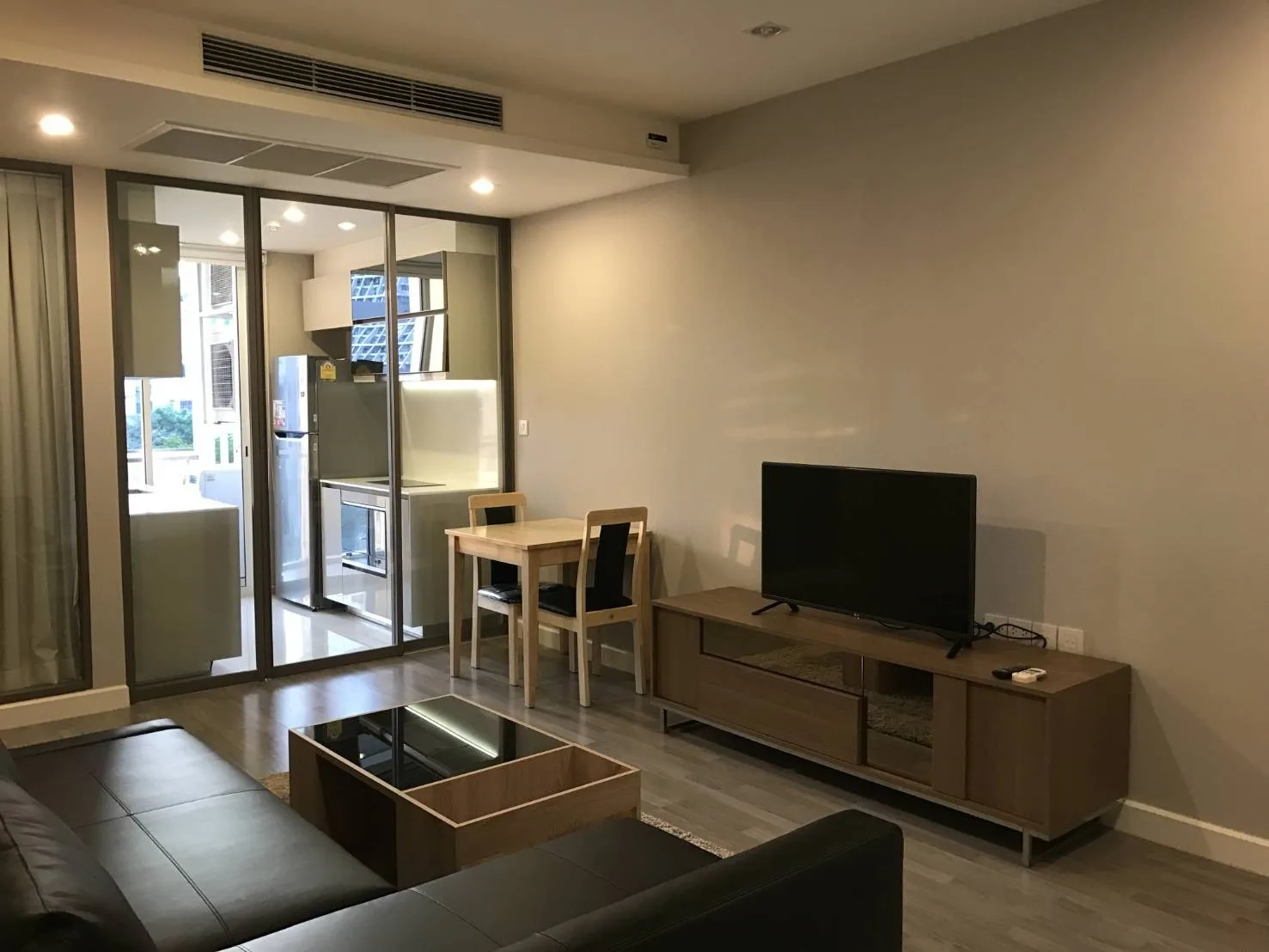 Property photos for The room Sathorn - TanonPun
