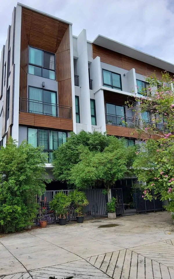 Property photos for Private Townhouse (6 House)