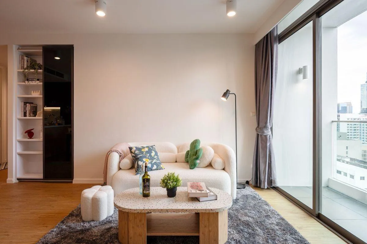 Property photos for Siamese Surawong