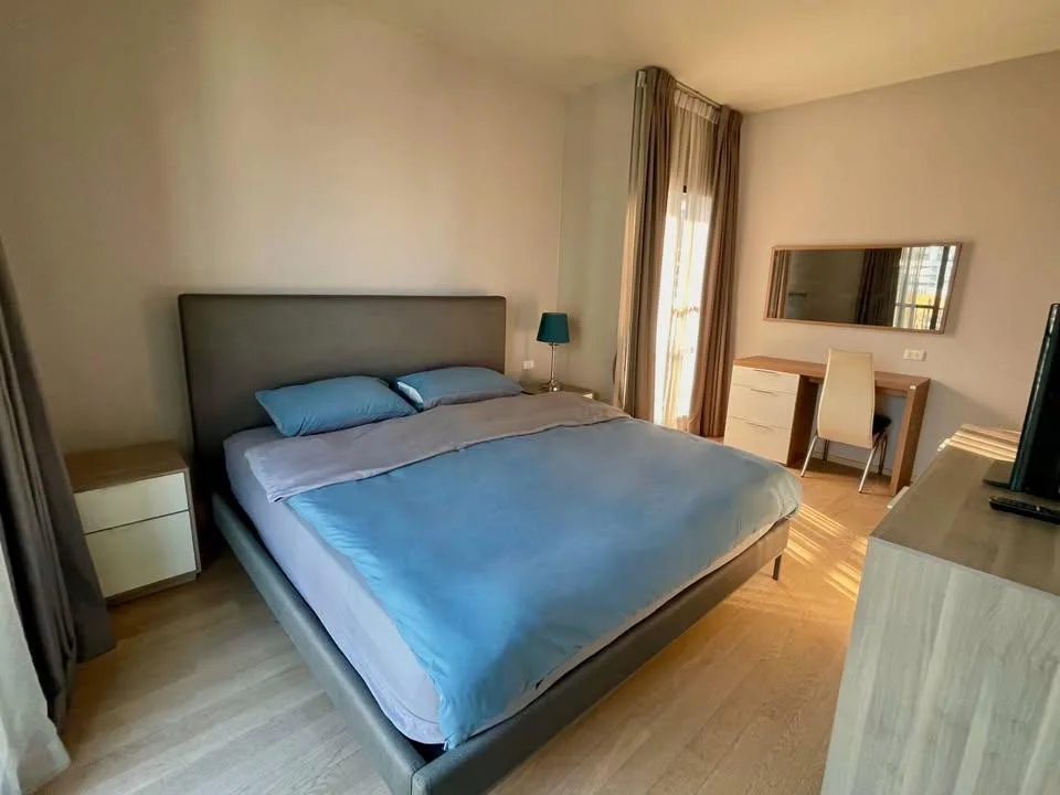 Property photos for Noble Refine