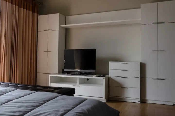 Property photos for Noble Refine