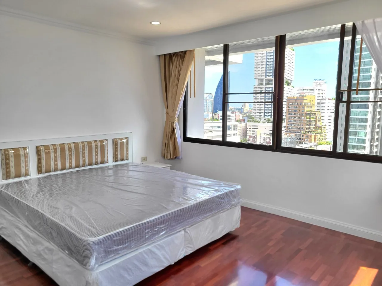 Property photos for Acadamia Grand Tower