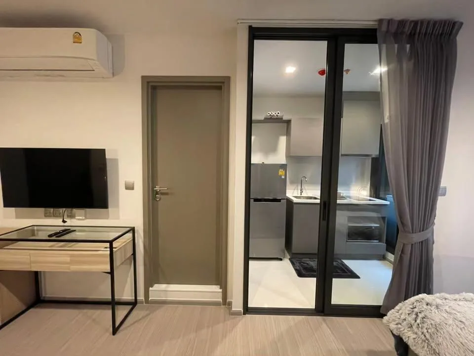 Property photos for Life Asoke Hype