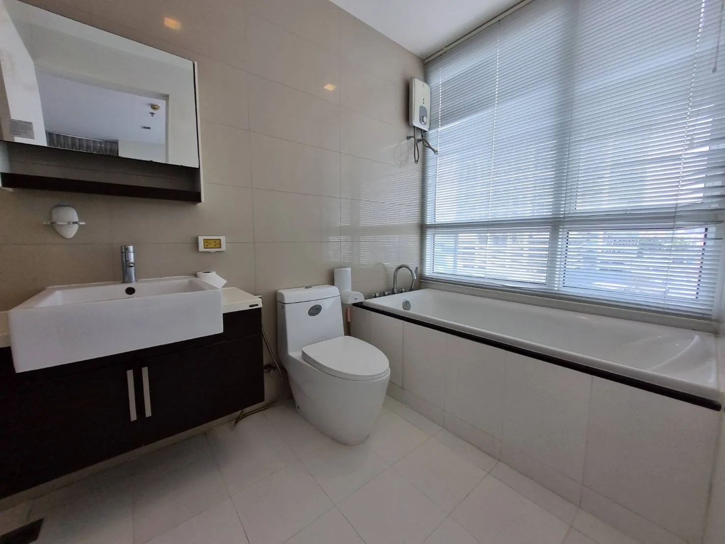 Property photos for The Bloom Sukhumvit 71