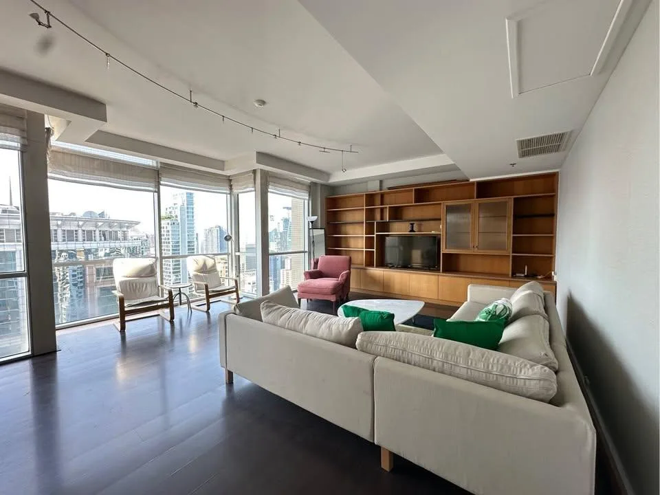 Property photos for Langsuan Ville