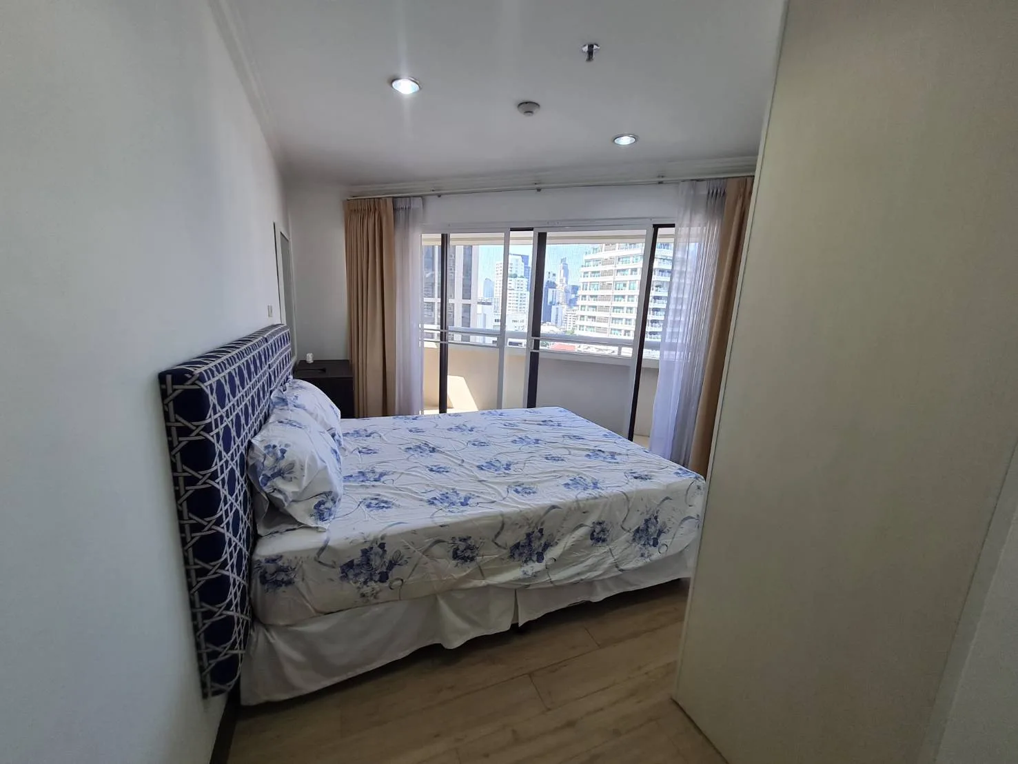 Property photos for Baan Suanpetch