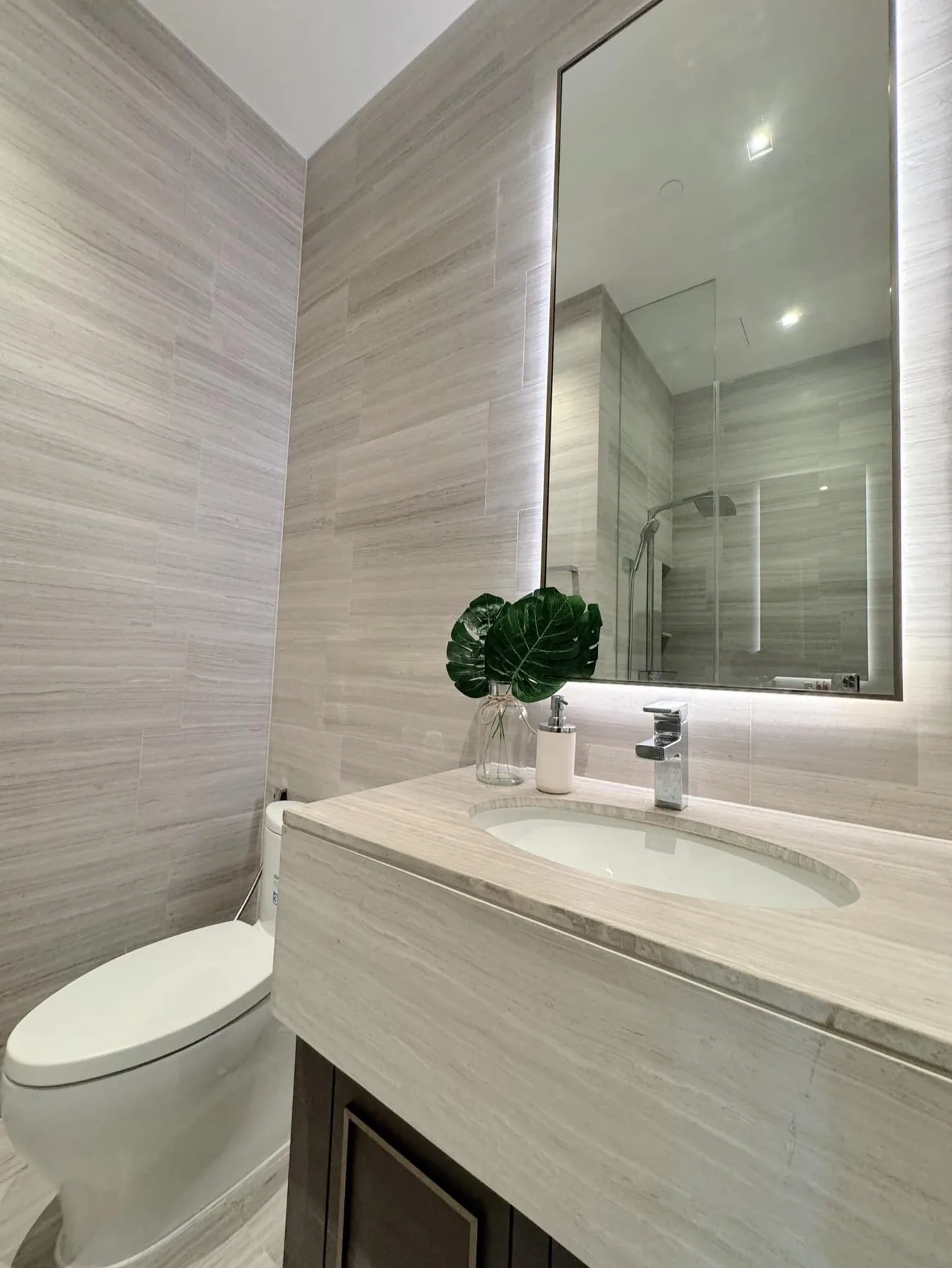 Property photos for The Diplomat 39