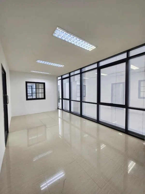 Property photos for Mahatun Building Rama 3