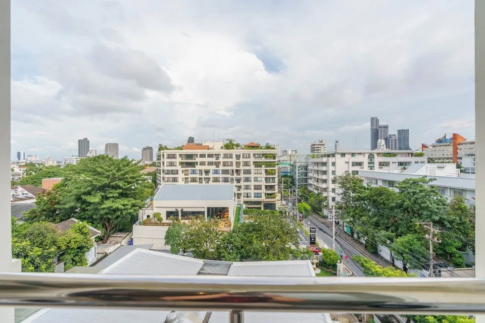 Property photos for 39 Suites
