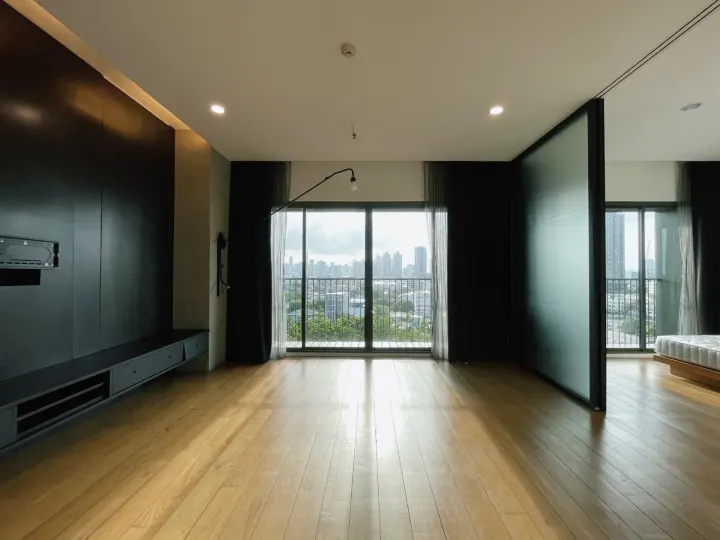 Property photos for Noble Solo
