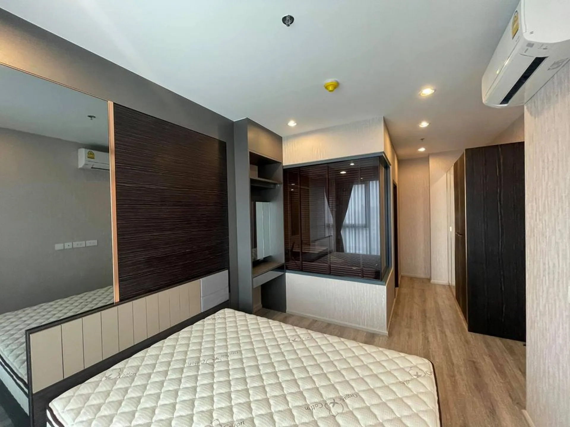 Property photos for IDEO Mobi Sukhumvit 66
