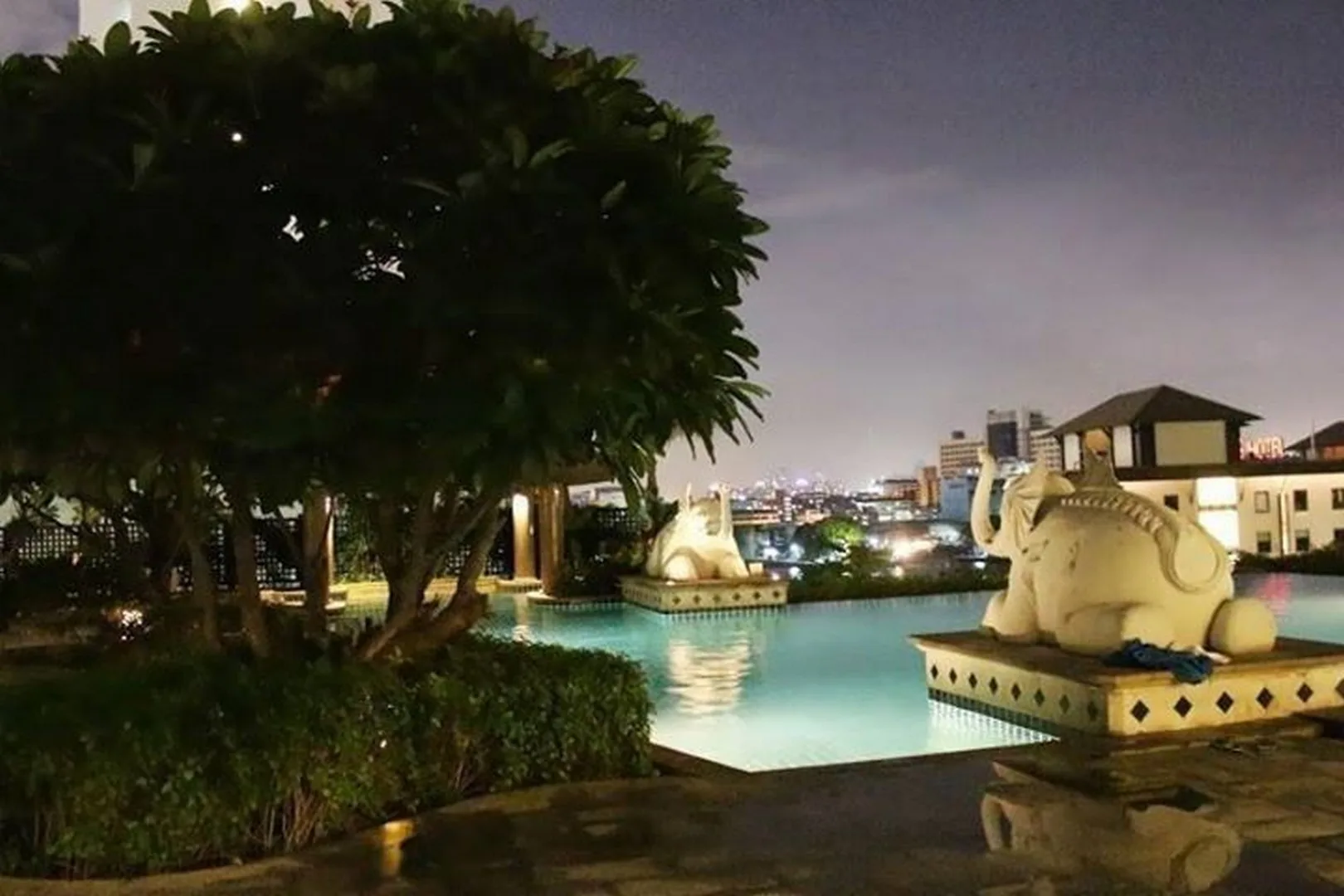 Property photos for Baan Sathorn Chaopraya