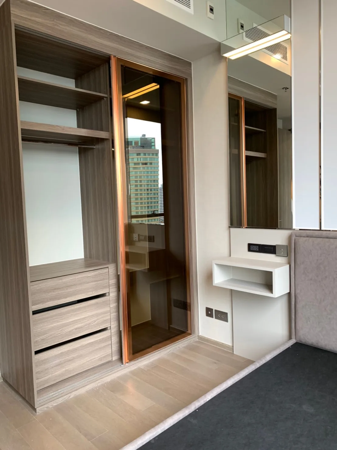 Property photos for Celes Asoke