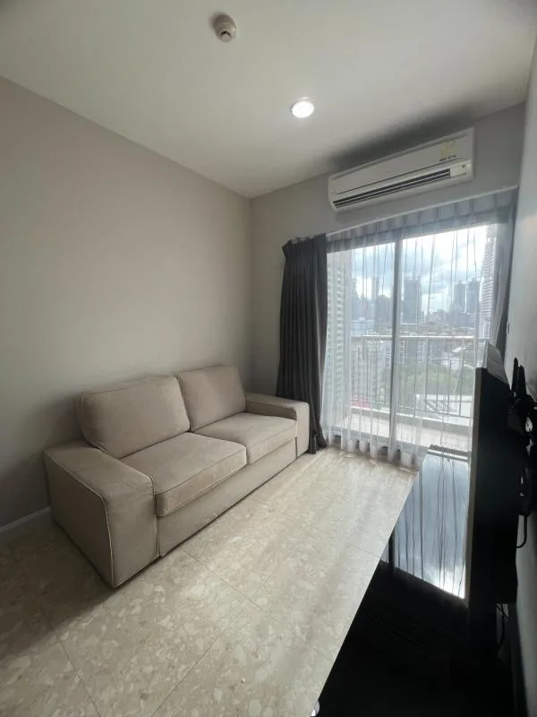 Property photos for The Crest Sukhumvit 34