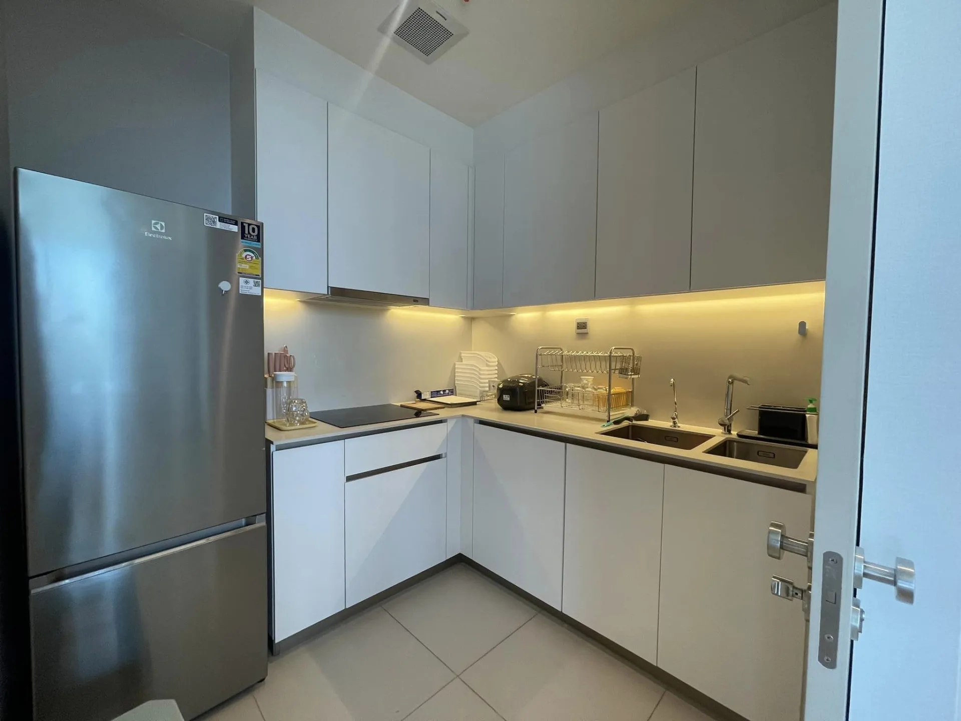 Property photos for The Strand Thonglor