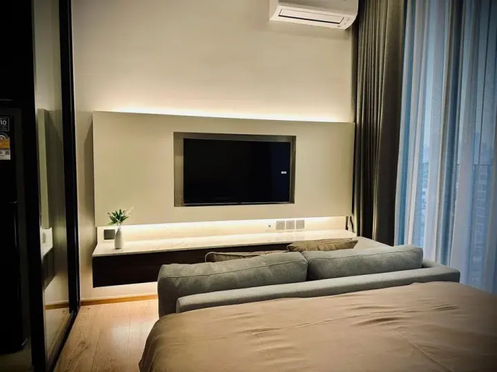 Property photos for Noble Around Ari