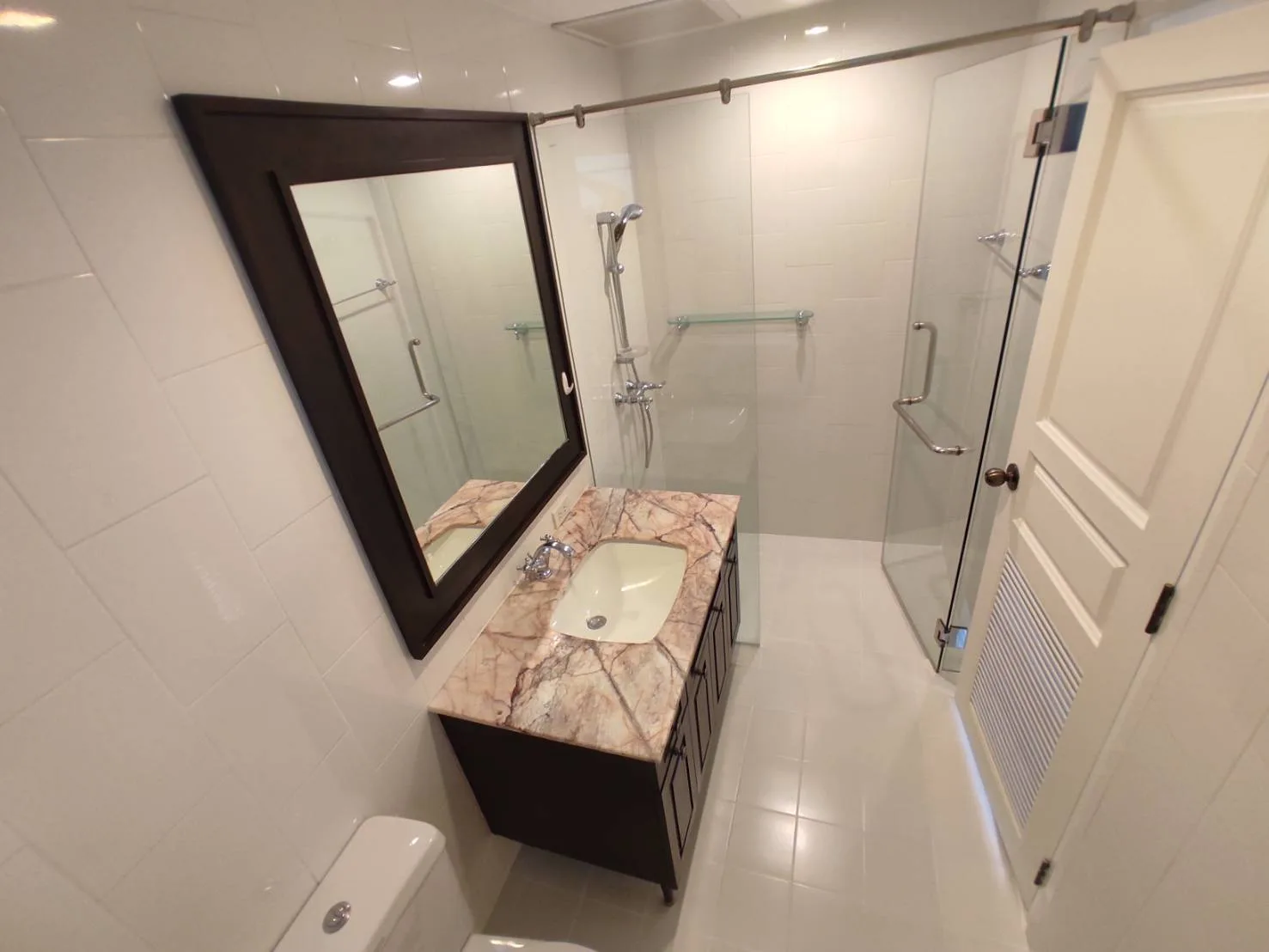 Property photos for The klasse residence