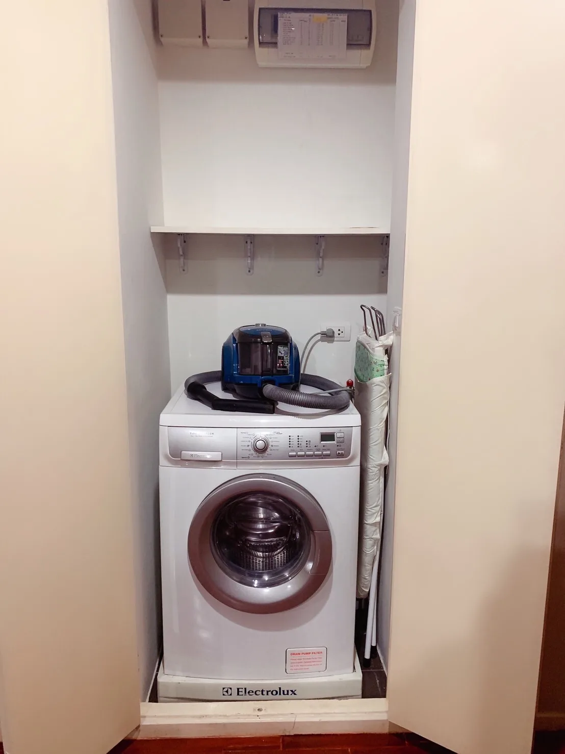 Property photos for Siri On 8