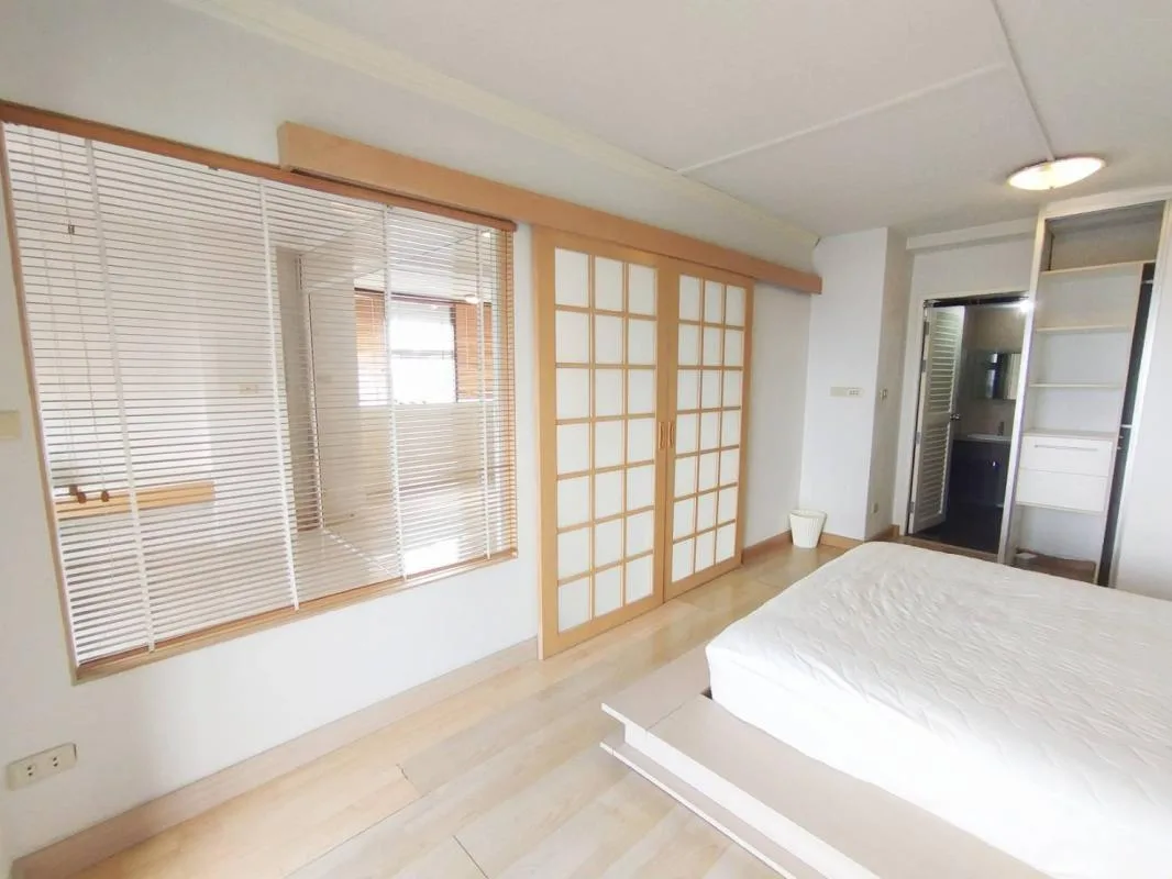 Property photos for 38 Mansion