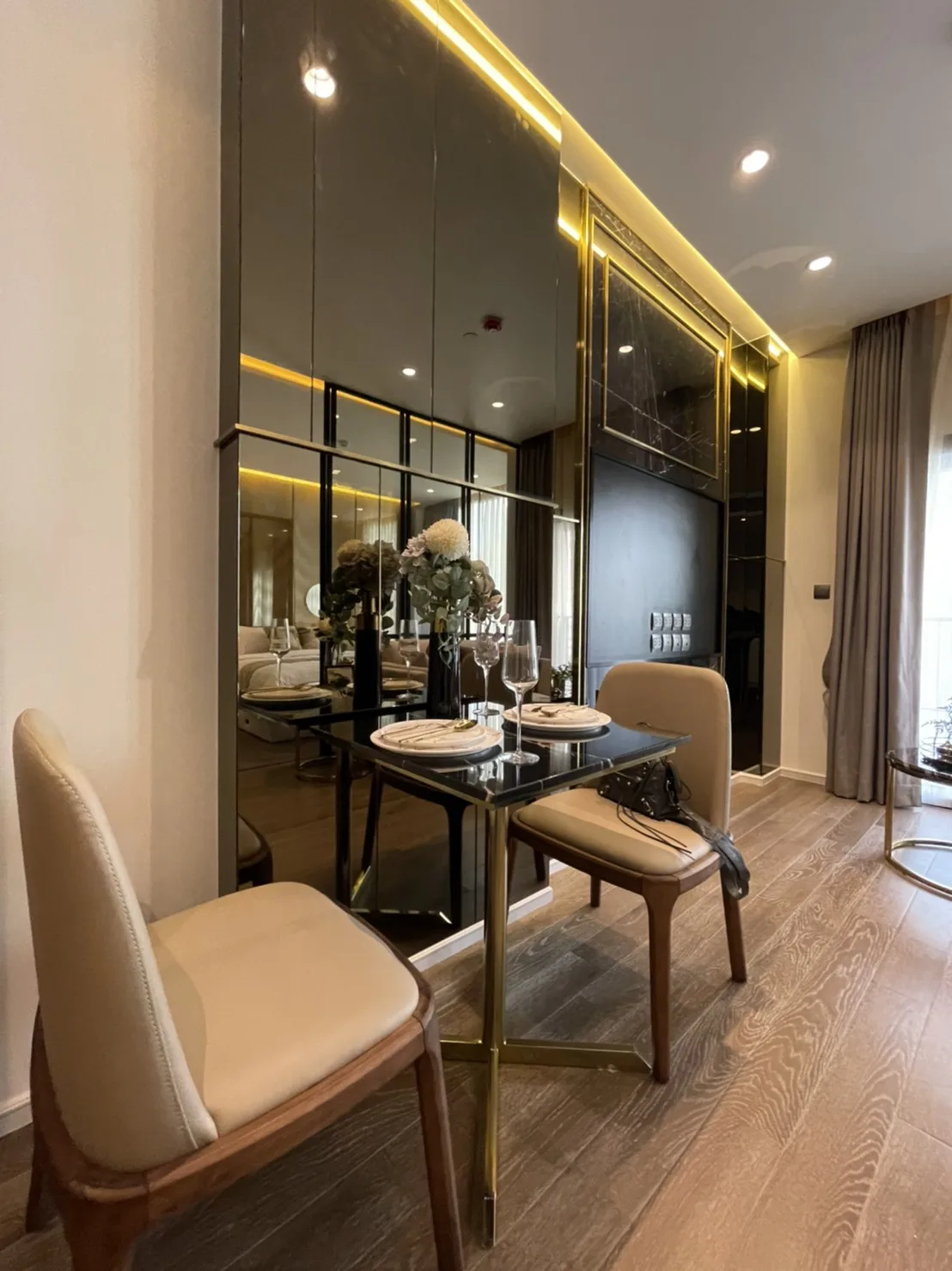 Property photos for MUNIQ Sukhumvit 23