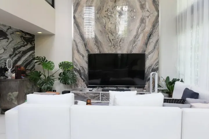 Property photos for Quarter 31