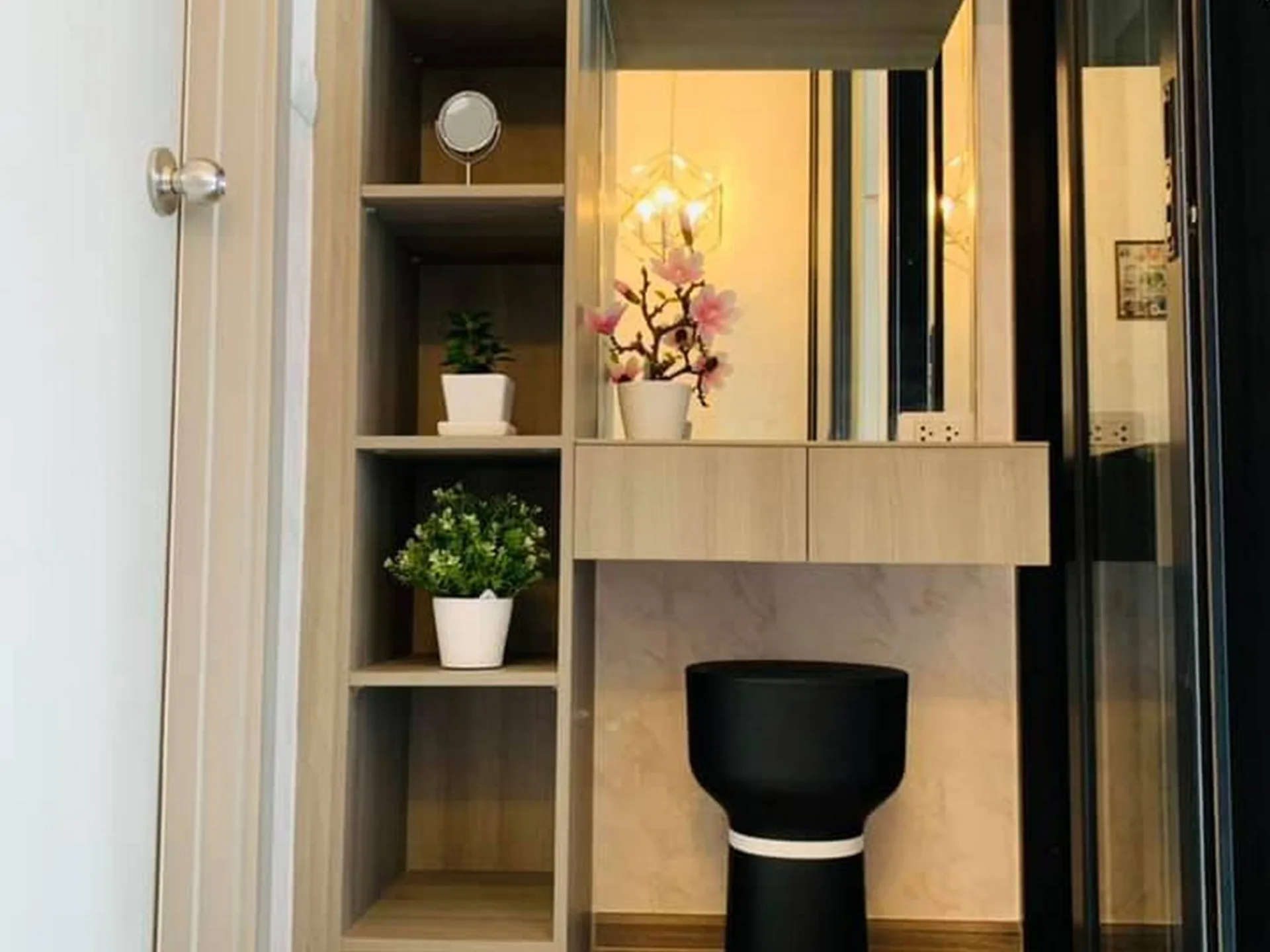 Property photos for Knightsbridge Prime Onnut