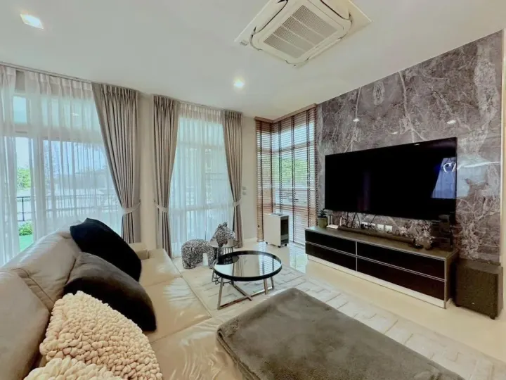 Property photos for Mantana 2 Bangna Km.7