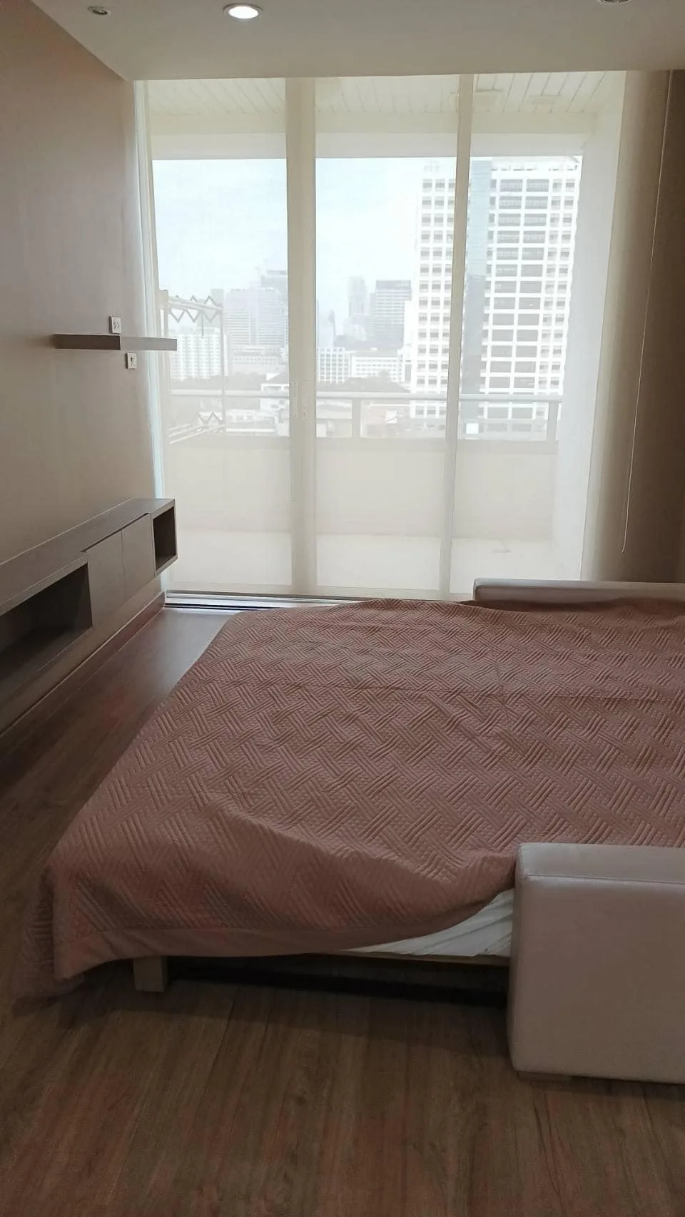 Property photos for Chamchuri Square Residence