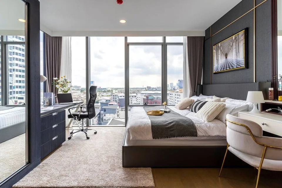 Property photos for Siamese Exclusive Queens
