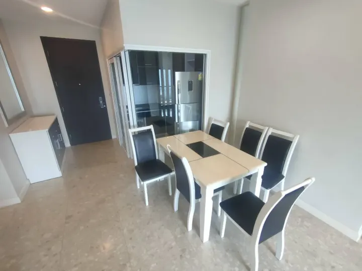 Property photos for The Crest Sukhumvit 34