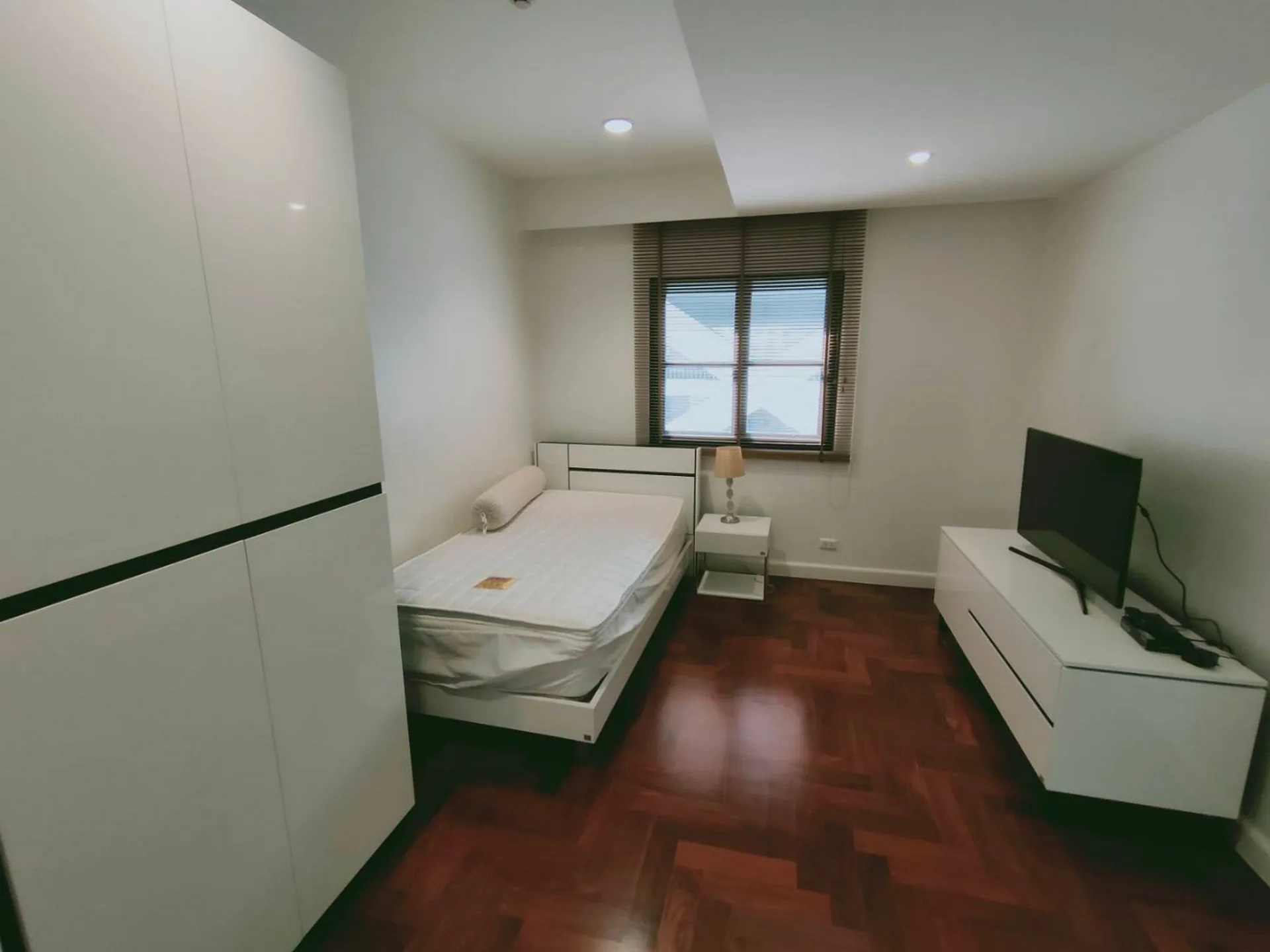 Property photos for Tonson Court