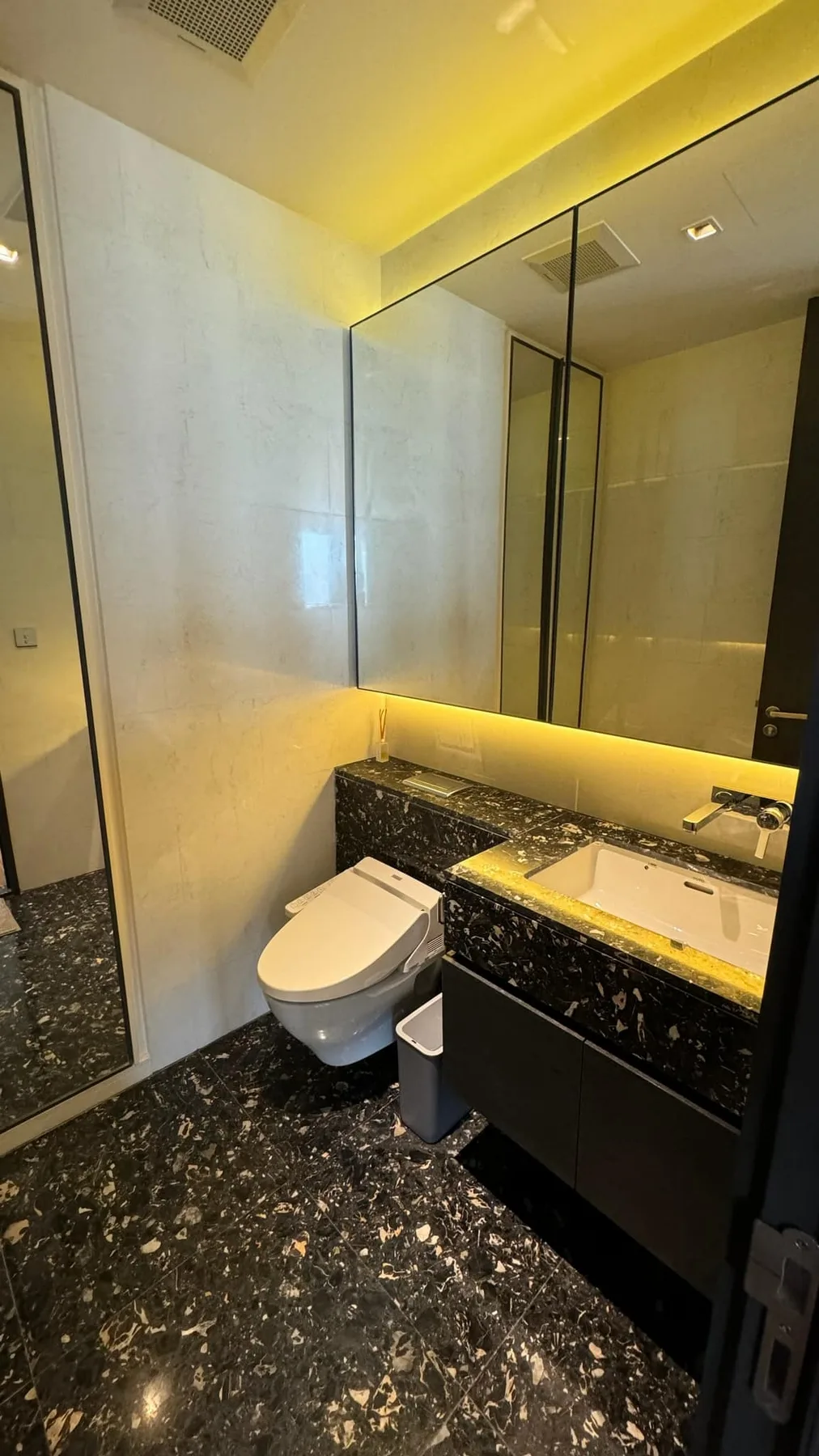Property photos for BEATNIQ Sukhumvit 32